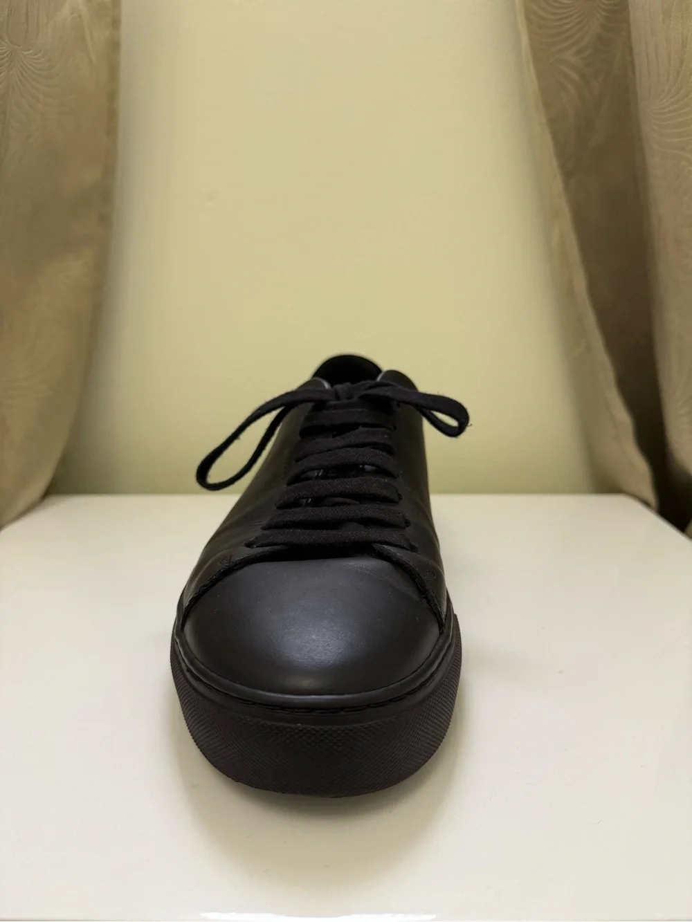 Axel Arigato sneakers are